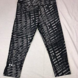Never worn Under Armor Leggings